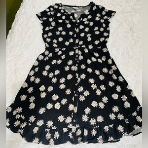 Pretty V Neck Black and White Dress -L
